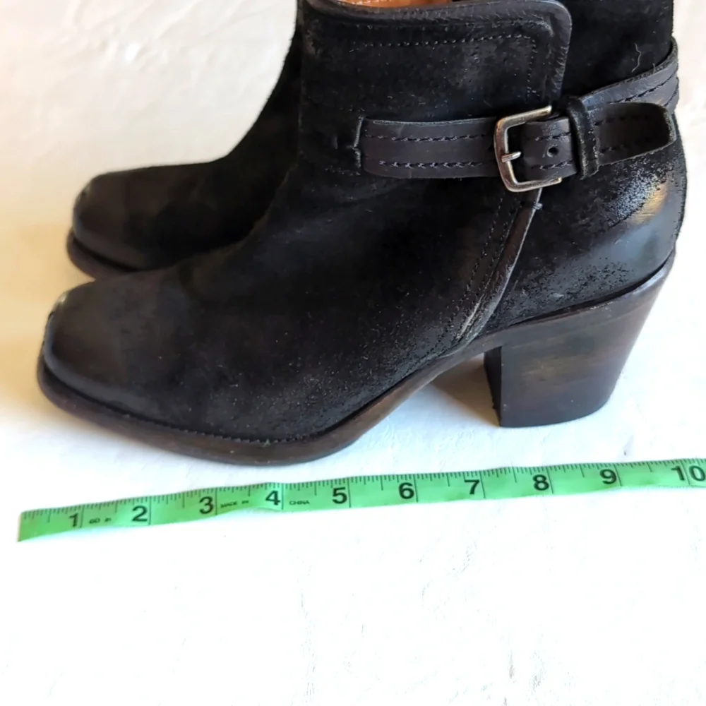 Pantanetti Heeled Buckled Distressed Black Leather Moto Booties Women's 38